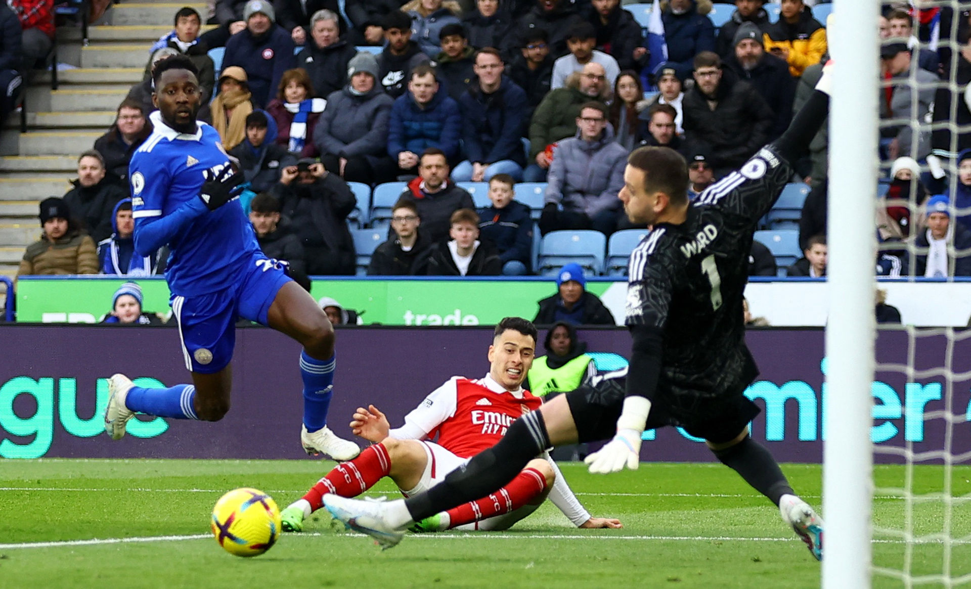 她不仅提高 她不仅提高